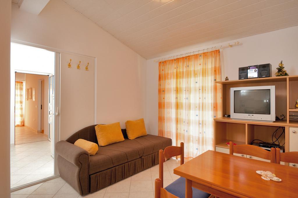Beach Resort Apartments Bucina Baška Voda Zewnętrze zdjęcie