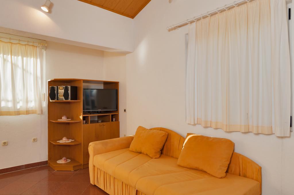 Beach Resort Apartments Bucina Baška Voda Zewnętrze zdjęcie