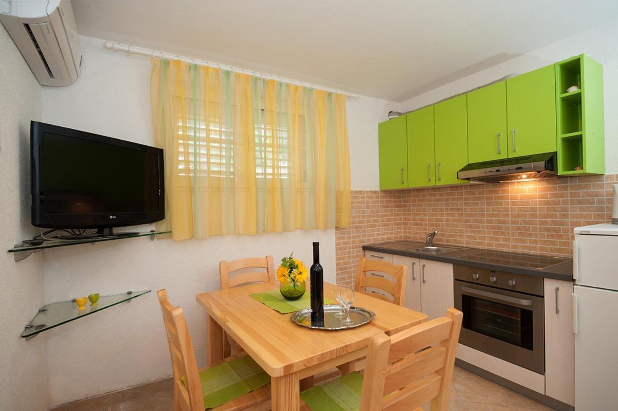 Beach Resort Apartments Bucina Baška Voda Zewnętrze zdjęcie