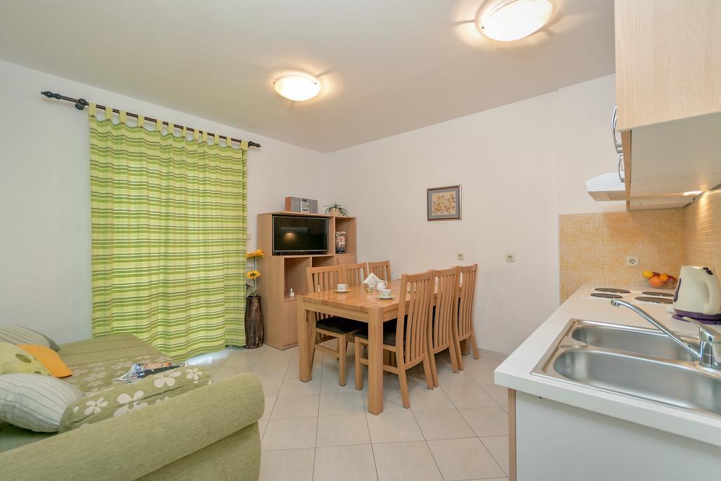 Beach Resort Apartments Bucina Baška Voda Zewnętrze zdjęcie