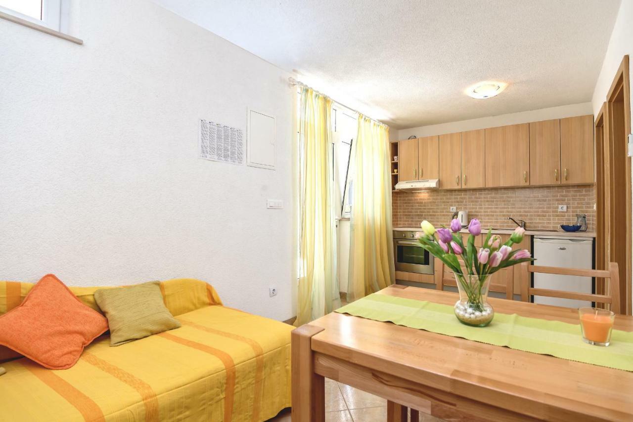 Beach Resort Apartments Bucina Baška Voda Zewnętrze zdjęcie